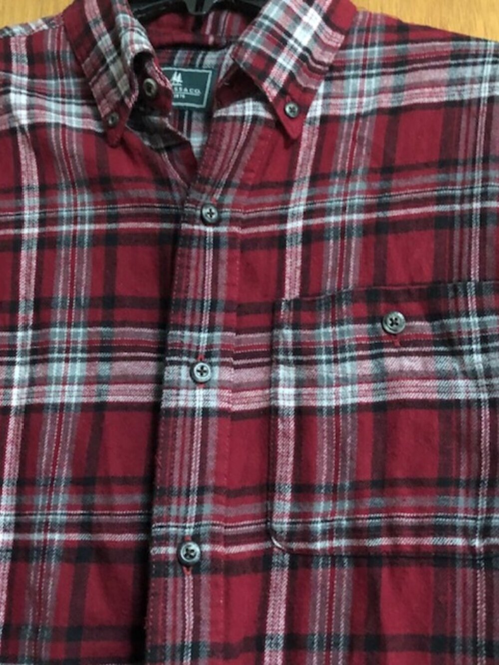 G.H. Bass & Co Men's Plaid Flannel Shirt Red Gray Small Soft Cotton Button Down
